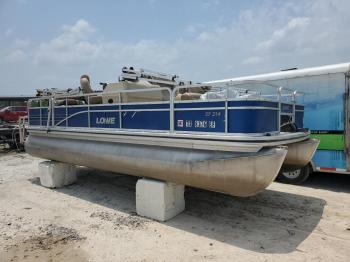  Salvage Lowe Boat