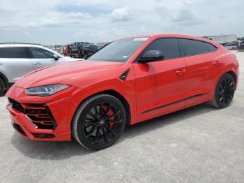  Salvage Lamborghini Urus