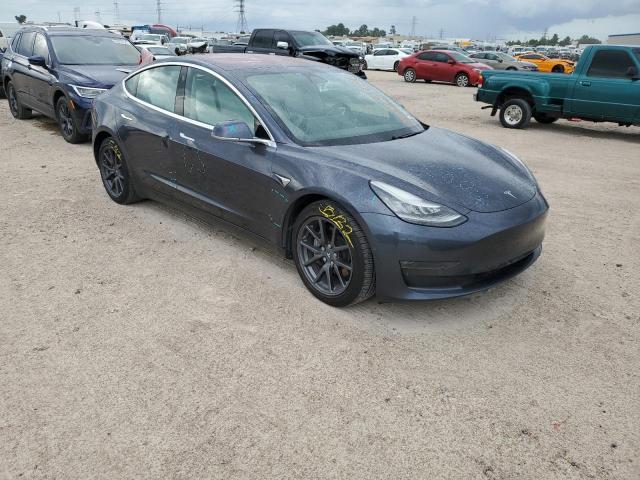 Tesla Model 3 Image 4