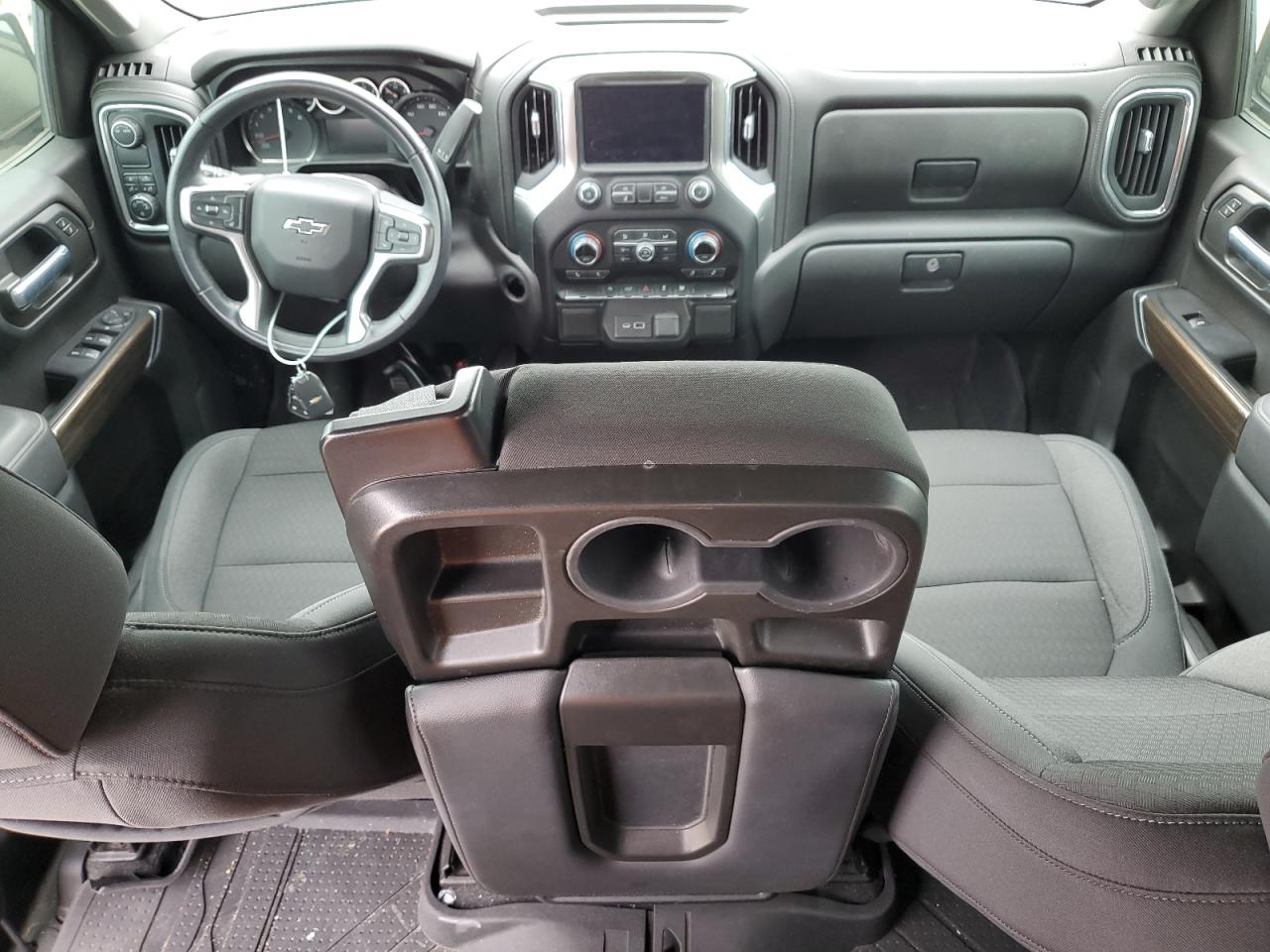 Chevrolet Silverado C1500 Rst Image 12