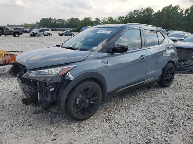  Salvage Nissan Kicks