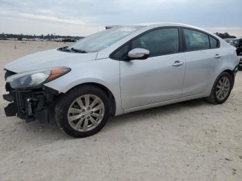  Salvage Kia Forte