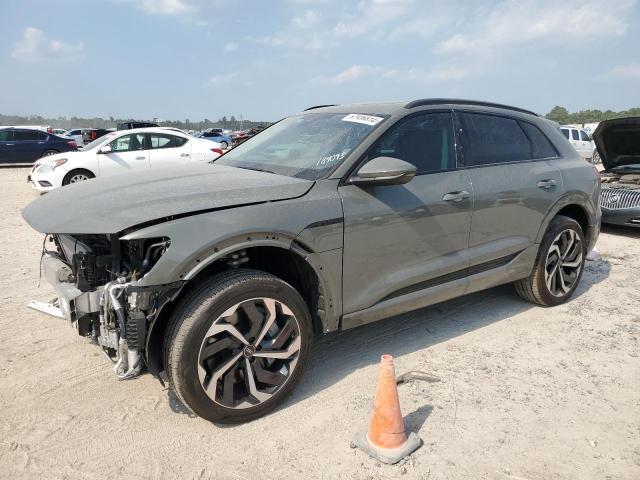  Salvage Audi Q8