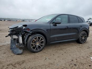  Salvage Porsche Cayenne