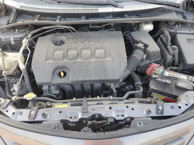 Toyota Corolla Base Image 11