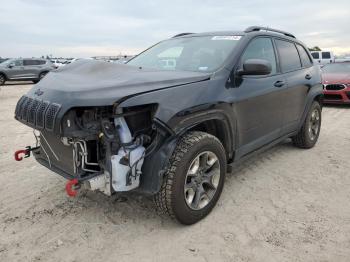  Salvage Jeep Cherokee