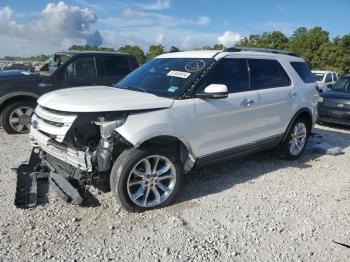  Salvage Ford Explorer