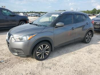  Salvage Nissan Kicks