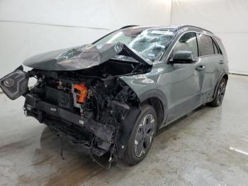  Salvage Kia Niro