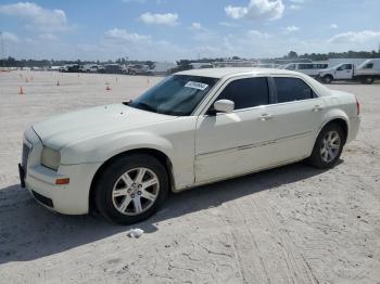  Salvage Chrysler 300