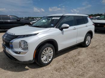  Salvage Mitsubishi Outlander