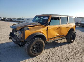  Salvage Ford Bronco