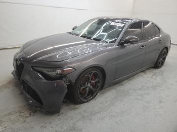  Salvage Alfa Romeo Giulia