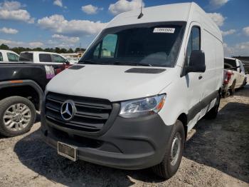  Salvage Mercedes-Benz Sprinter