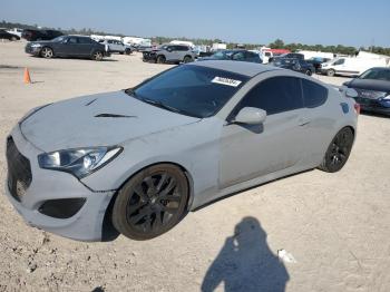  Salvage Hyundai Genesis