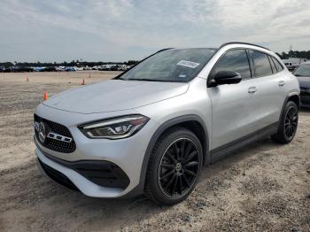  Salvage Mercedes-Benz GLA