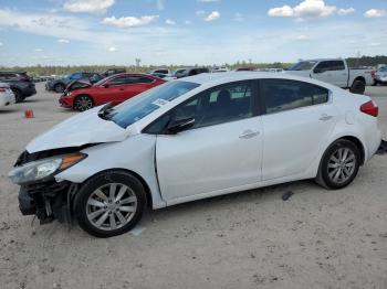  Salvage Kia Forte