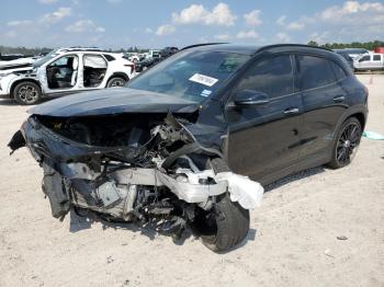  Salvage Mercedes-Benz GLA