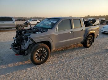  Salvage Nissan Frontier