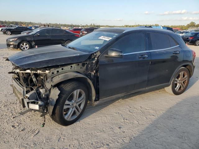  Salvage Mercedes-Benz GLA