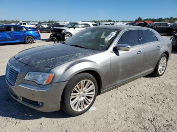  Salvage Chrysler 300