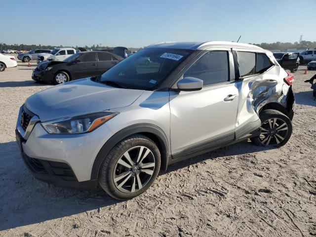  Salvage Nissan Kicks