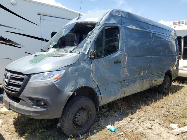  Salvage Mercedes-Benz Sprinter