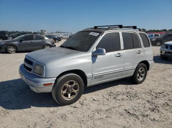  Salvage Chevrolet Tracker