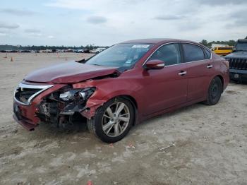  Salvage Nissan Altima