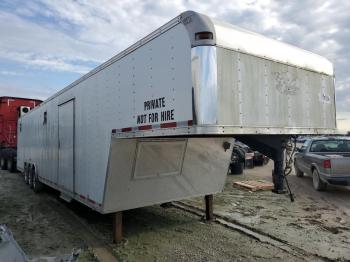  Salvage Vint Trailer