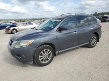  Salvage Nissan Pathfinder