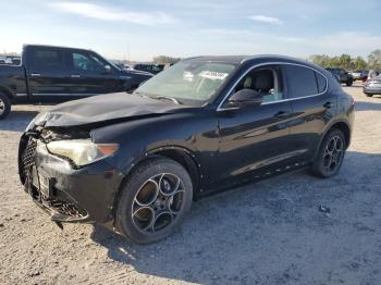  Salvage Alfa Romeo Stelvio