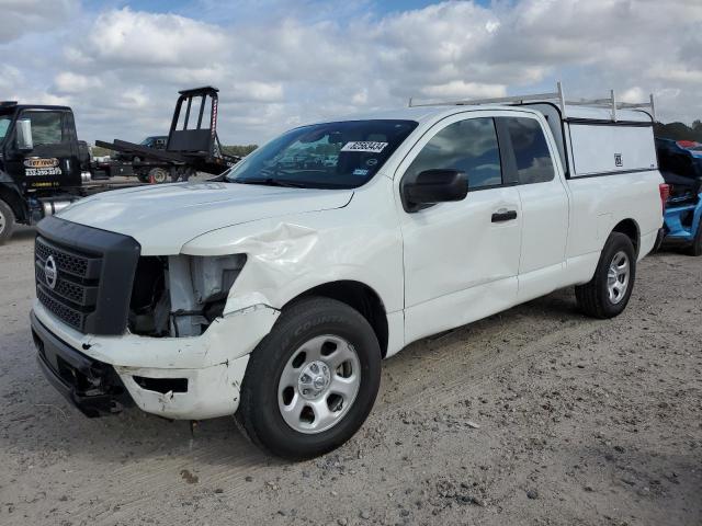  Salvage Nissan Titan