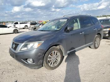  Salvage Nissan Pathfinder