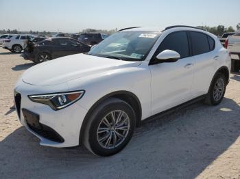  Salvage Alfa Romeo Stelvio