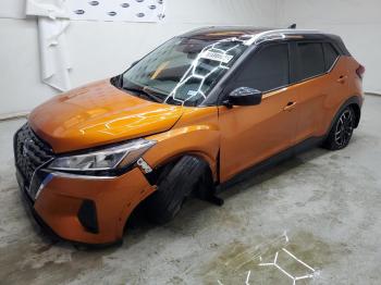  Salvage Nissan Kicks