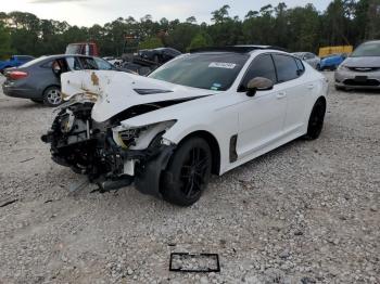  Salvage Kia Stinger