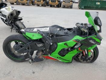  Salvage Kawasaki Zx1002 M