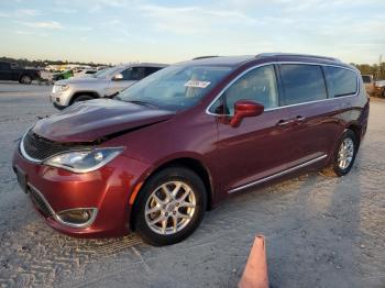  Salvage Chrysler Pacifica