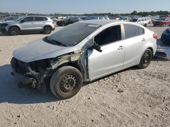  Salvage Kia Forte