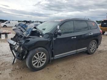  Salvage Nissan Pathfinder