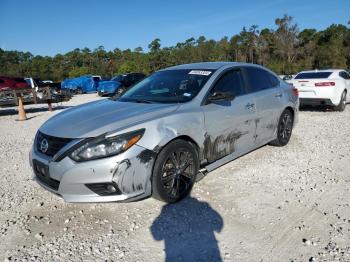  Salvage Nissan Altima