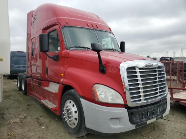  Salvage Freightliner Cascadia 1