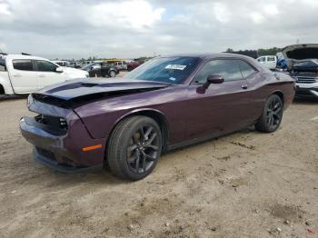  Salvage Dodge Challenger