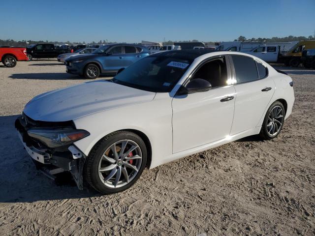  Salvage Alfa Romeo Giulia