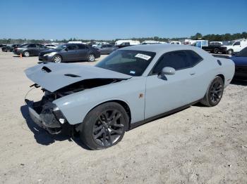  Salvage Dodge Challenger