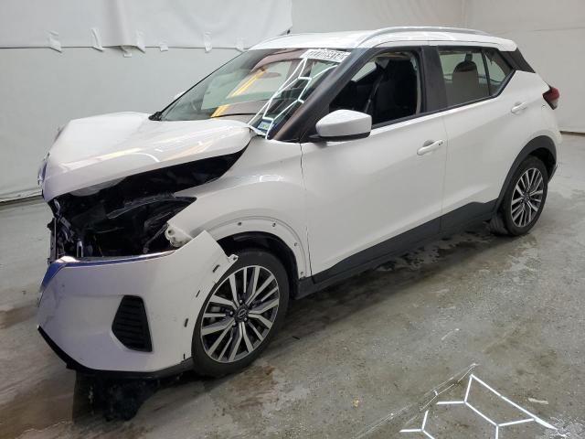  Salvage Nissan Kicks