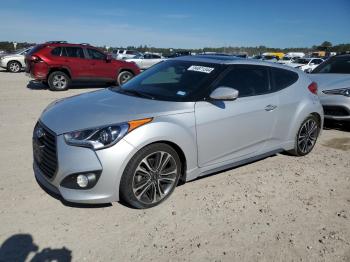  Salvage Hyundai VELOSTER