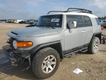  Salvage Toyota FJ Cruiser