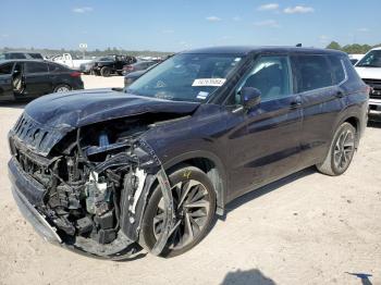  Salvage Mitsubishi Outlander